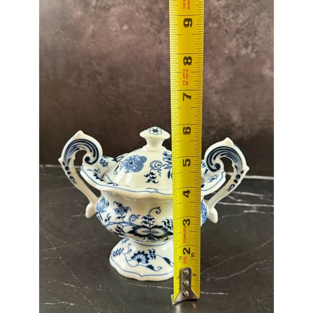 Blue Danube vtg blue